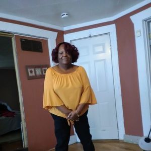 Meet your Posher, Pamela